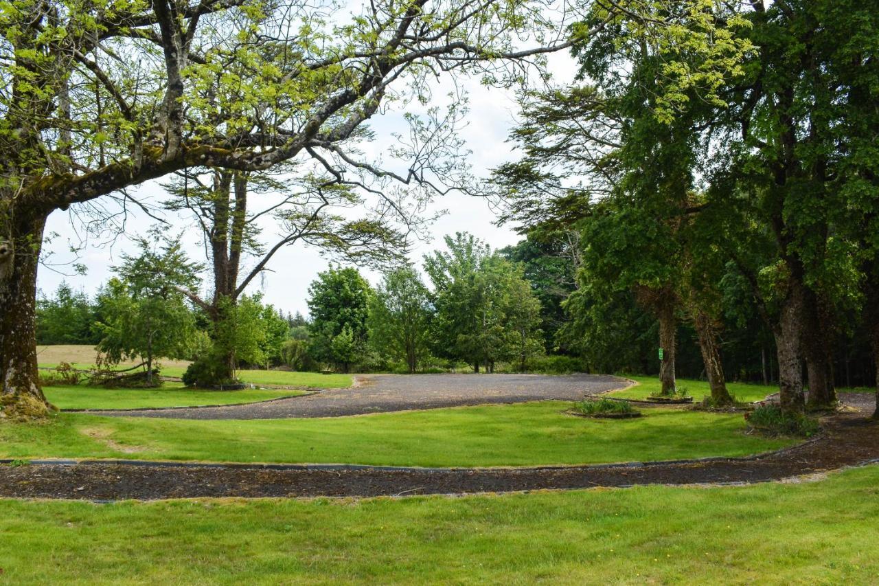 The Cedar Country Hotel Bellway Exterior foto